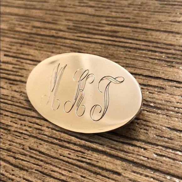 Vintage Oval Sterling Silver Monogramed Pin MKT - Picture 4 of 11